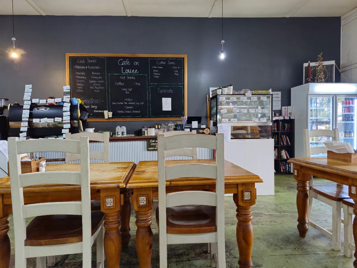 Menu, Cafe On Louee