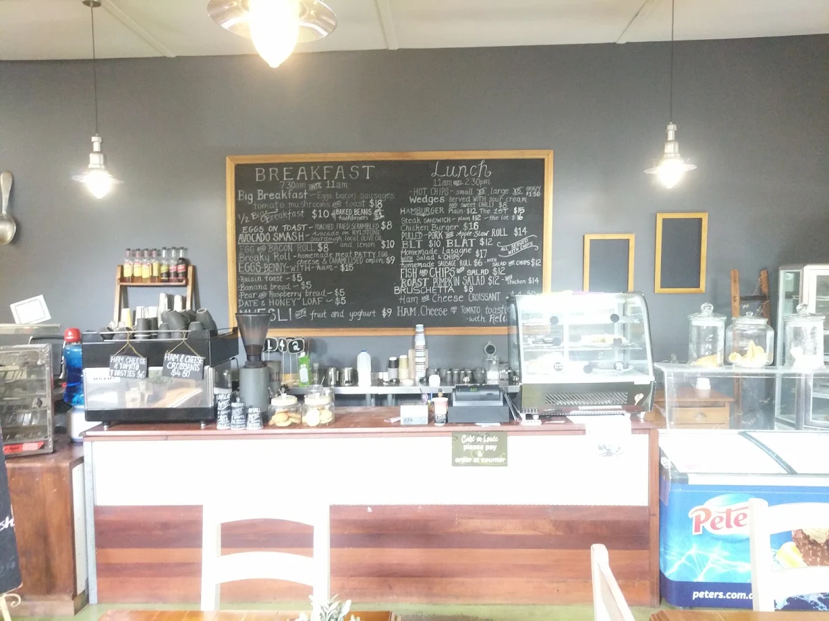 Menu, Cafe On Louee