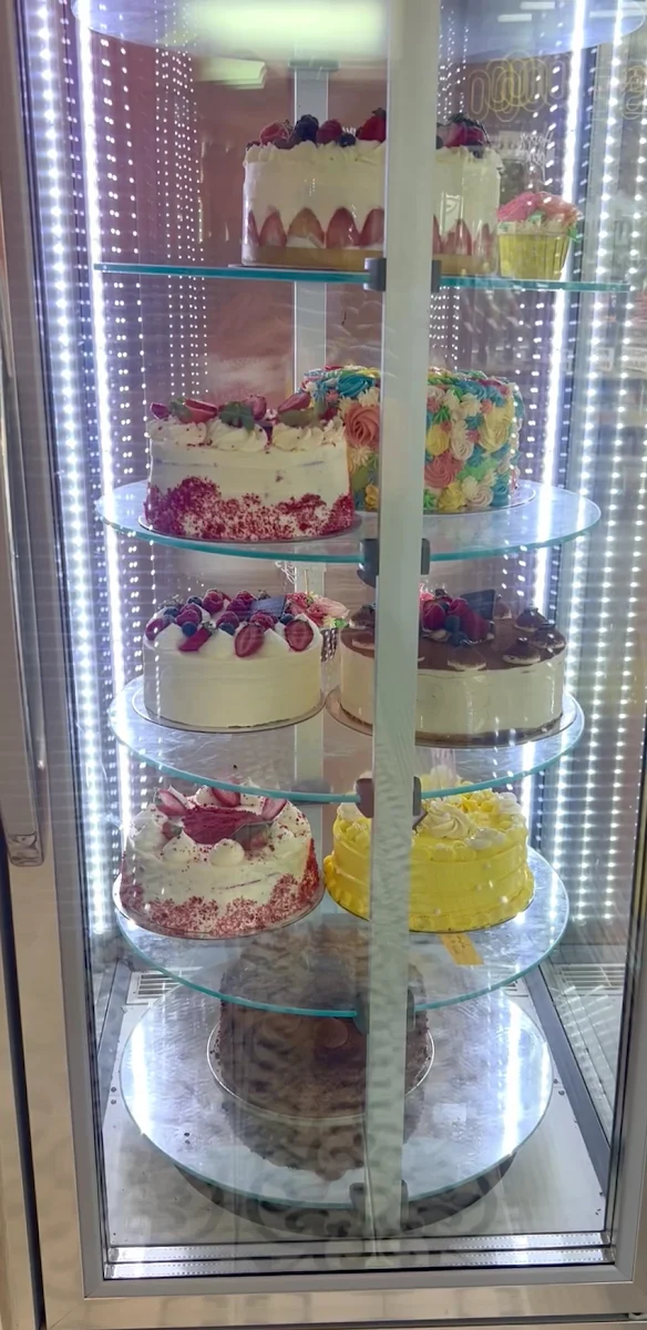 Vibe, Oaks Avenue Patisserie & Fine Bakery