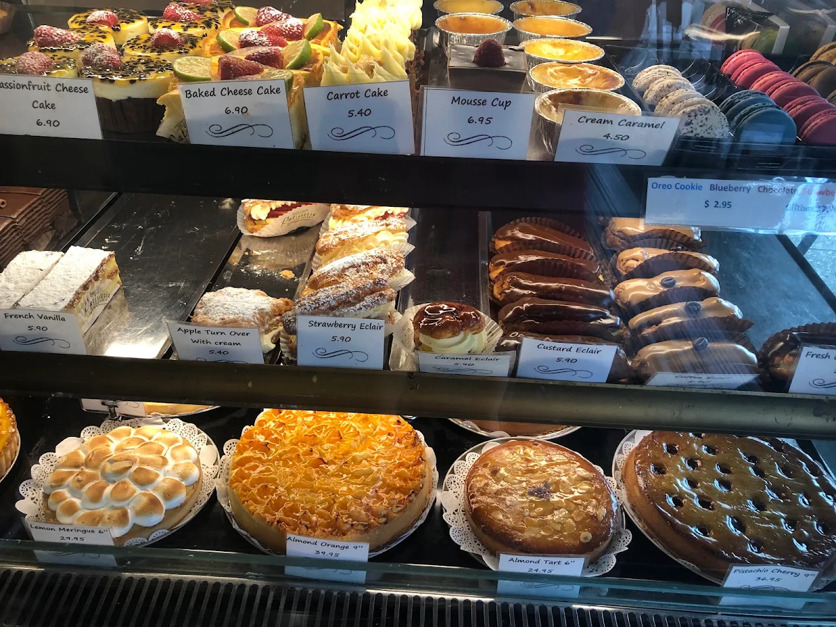 Vibe, Oaks Avenue Patisserie & Fine Bakery