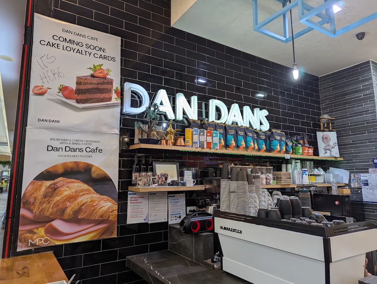 Vibe, Dandan cafe