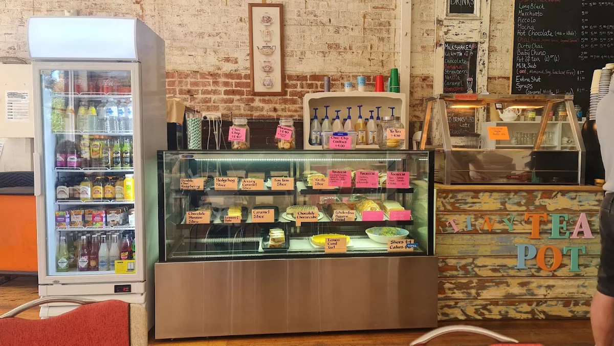 Vibe, The Tiny Teapot Cafe