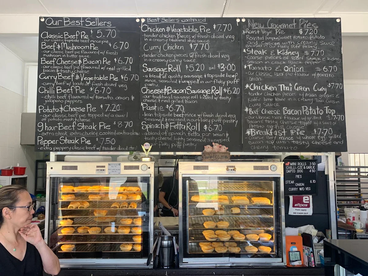 Menu, Dapto Pies