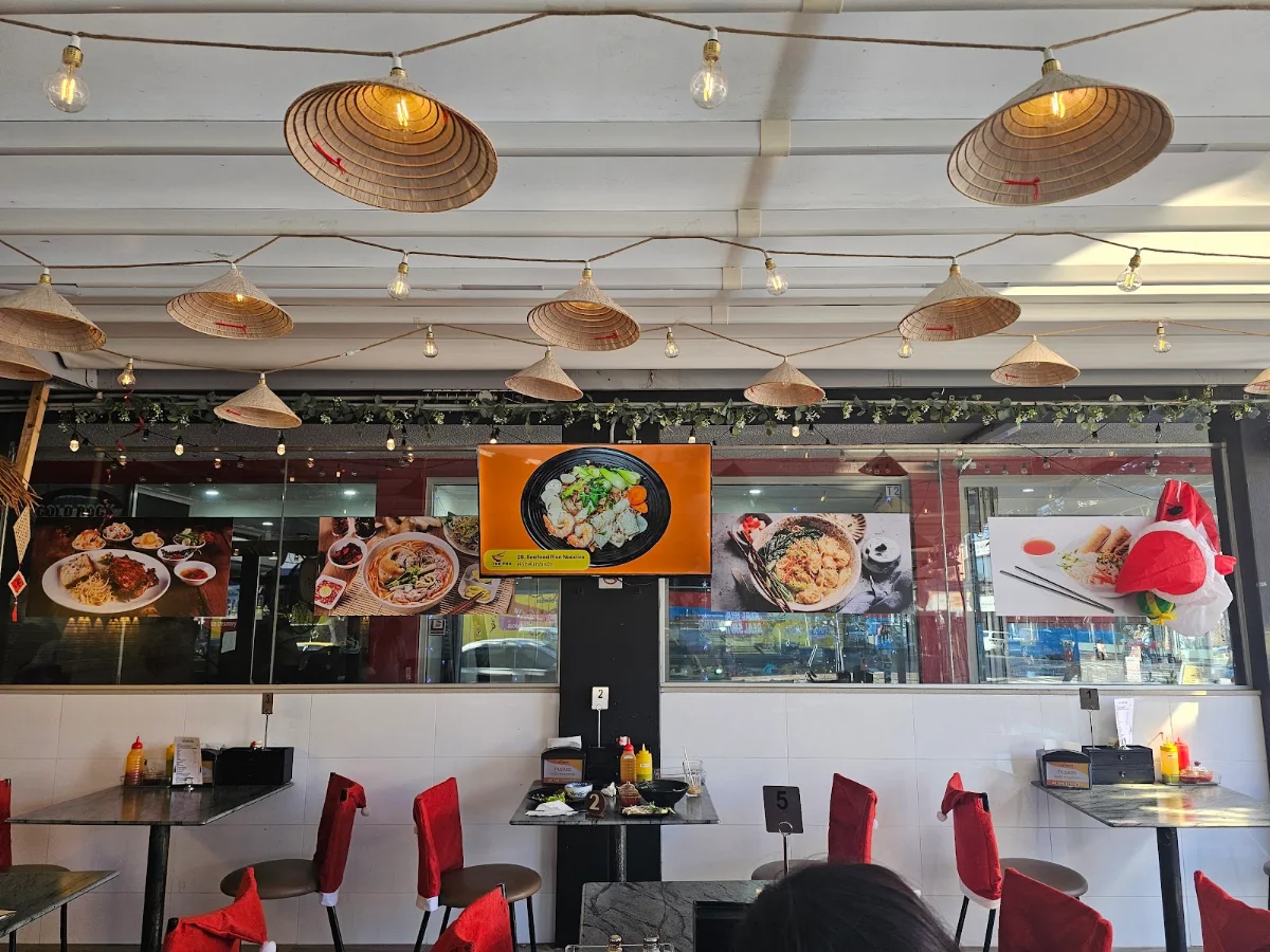 Vibe, The Pho Hamilton