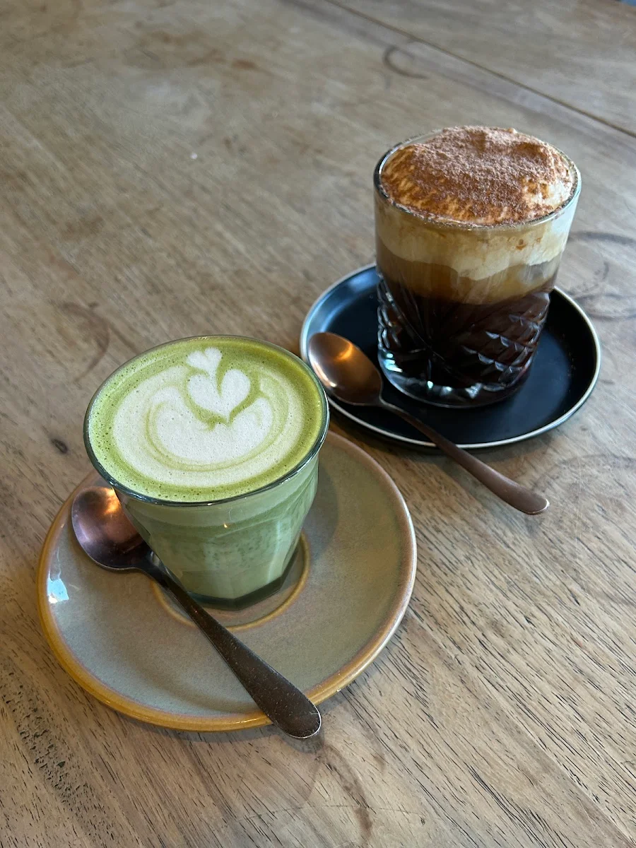 Food & drink, Hungry Grasshopper Café