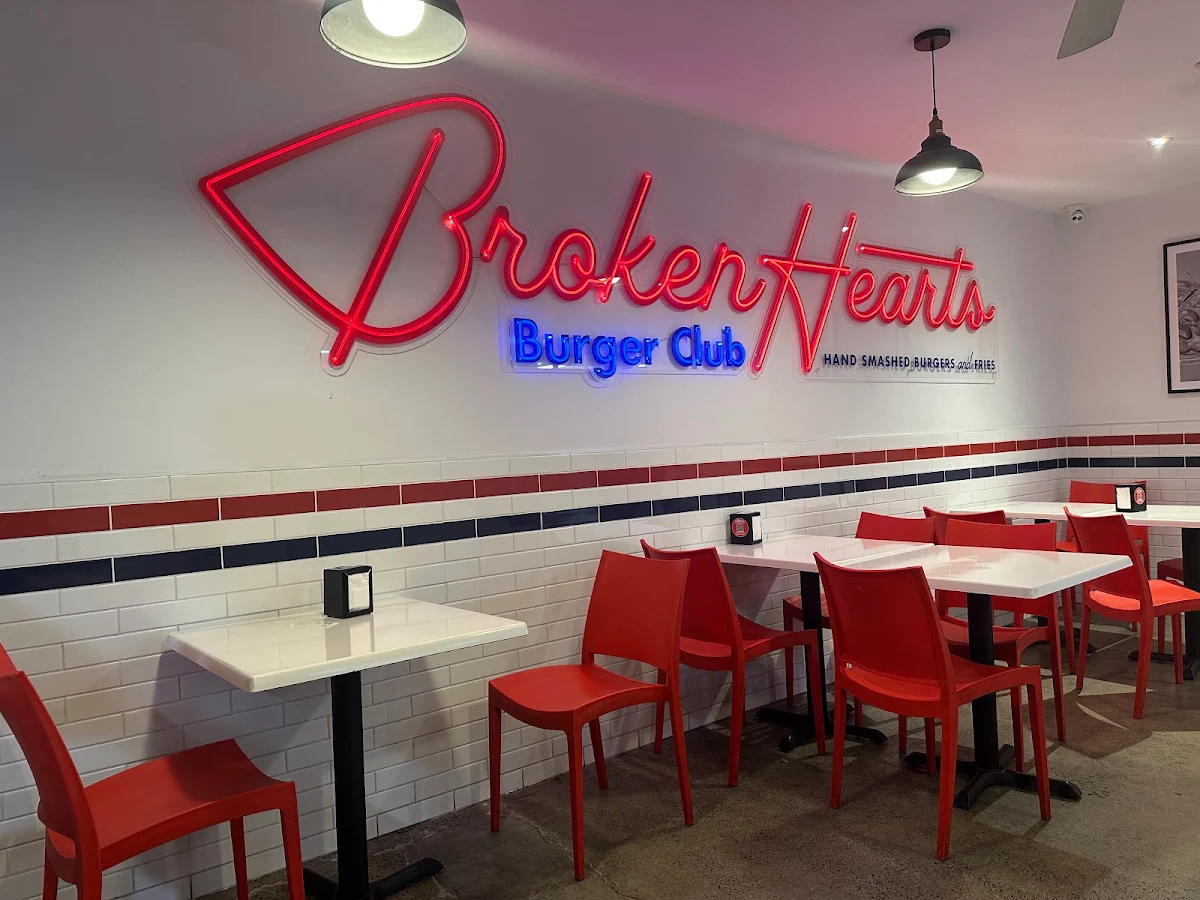 Vibe, Broken Hearts Burger Club