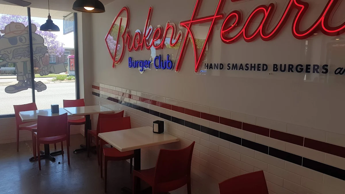 Vibe, Broken Hearts Burger Club