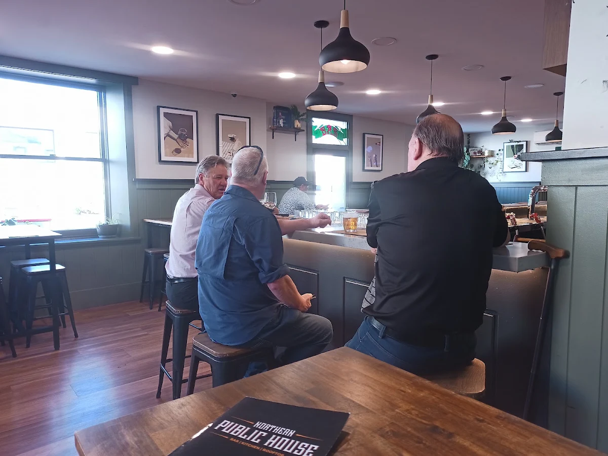 Vibe, Northern Public House