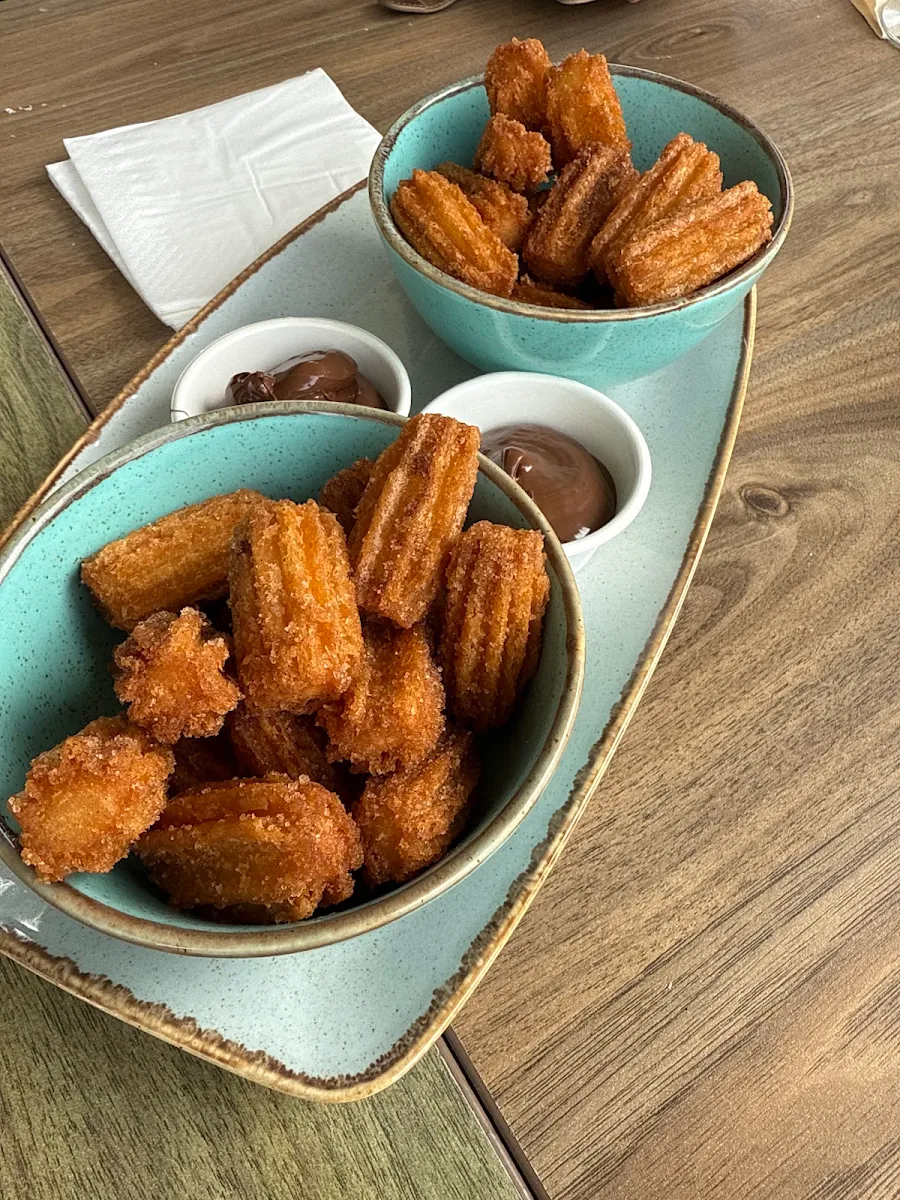 Food & drink, KDV Sport Bar & Grill