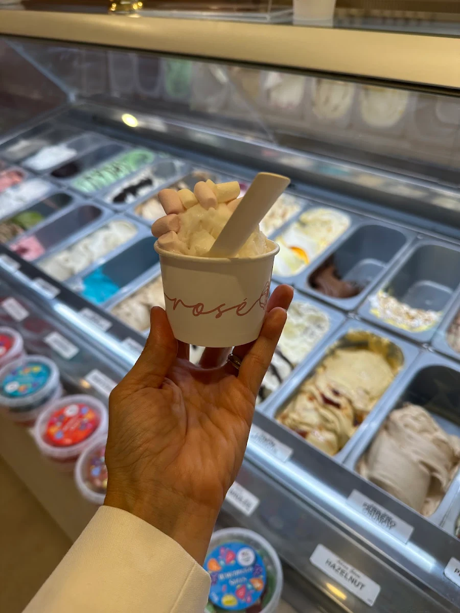Vibe, Rosé Gelateria