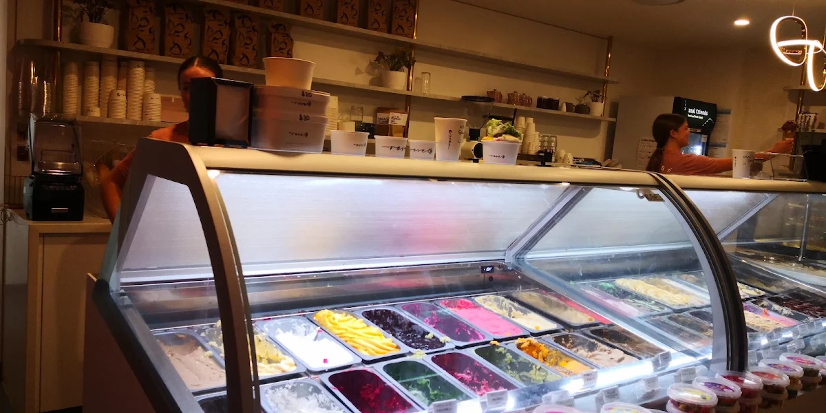 Vibe, Rosé Gelateria