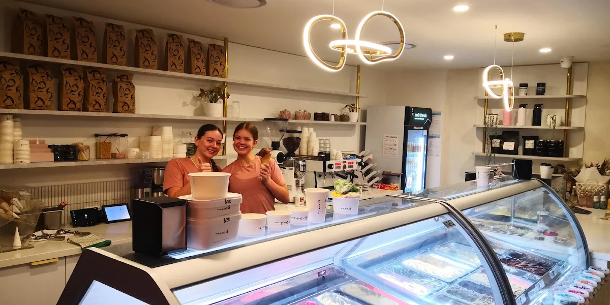 Vibe, Rosé Gelateria