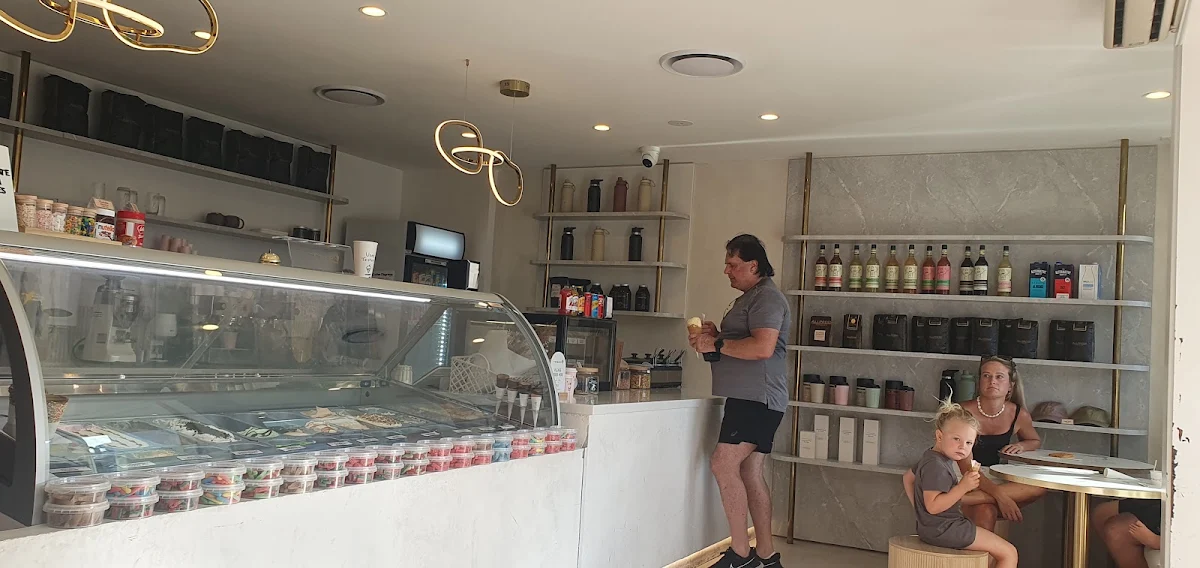 Vibe, Rosé Gelateria