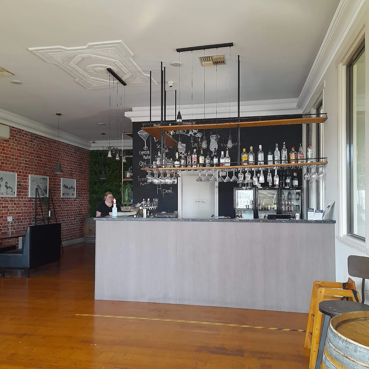 Vibe, Langtree Cafe