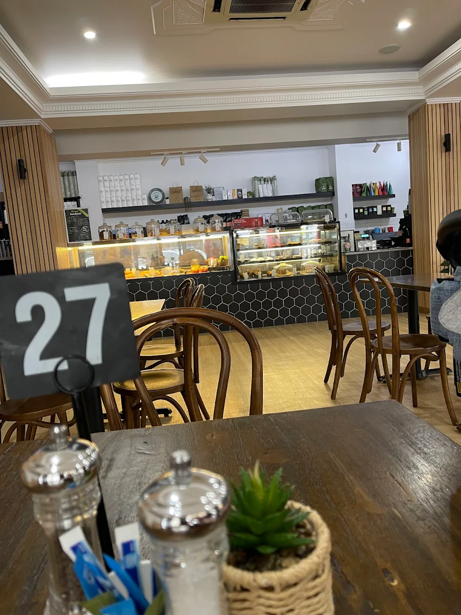 Vibe, Langtree Cafe