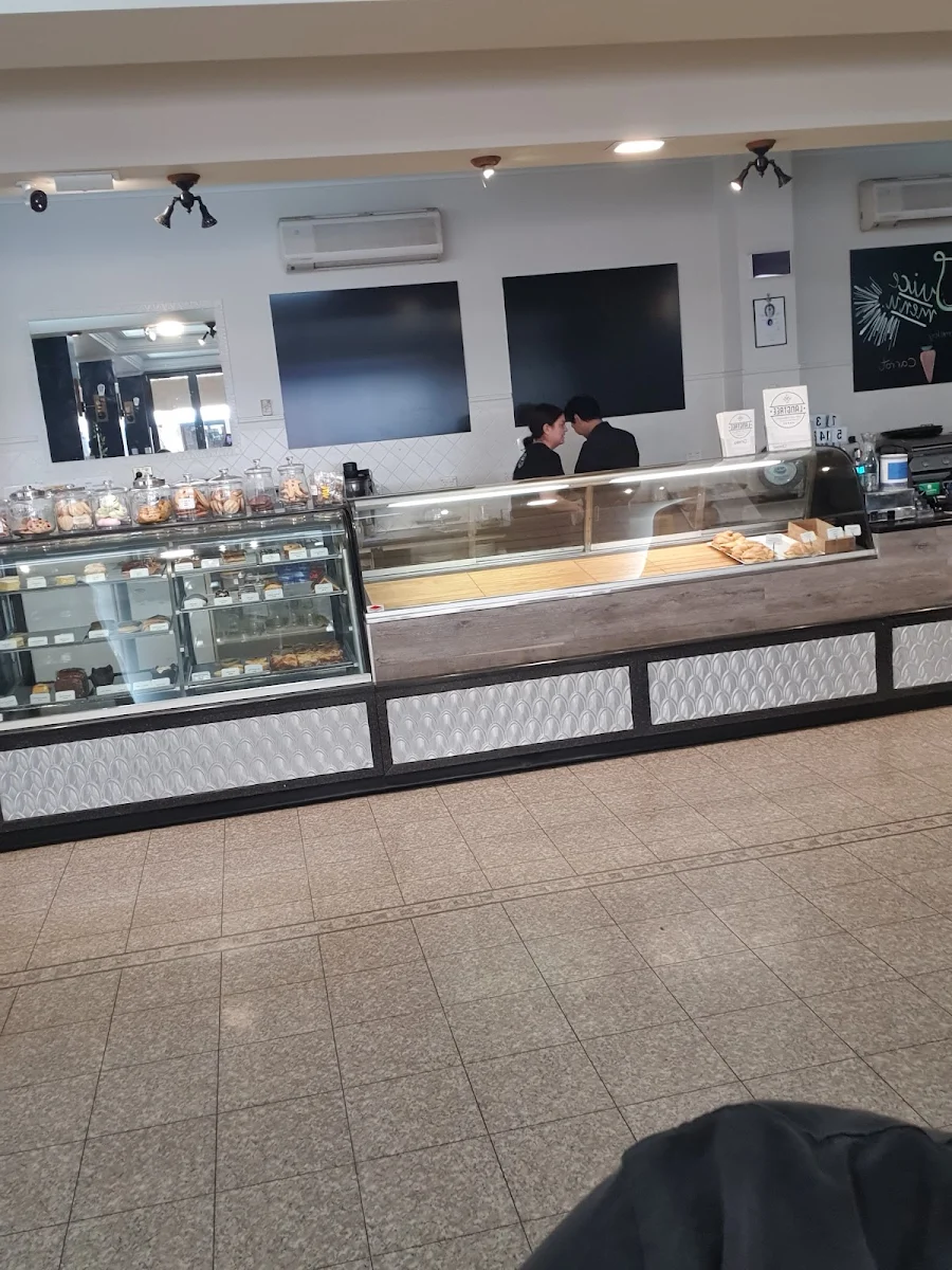 Vibe, Langtree Cafe