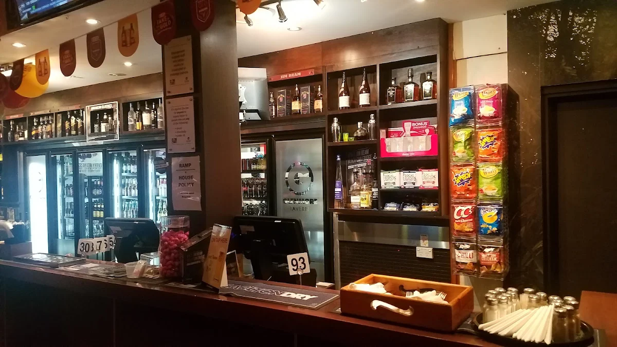 Vibe, Glenmore Tavern