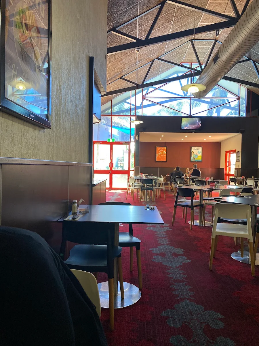 Vibe, Glenmore Tavern