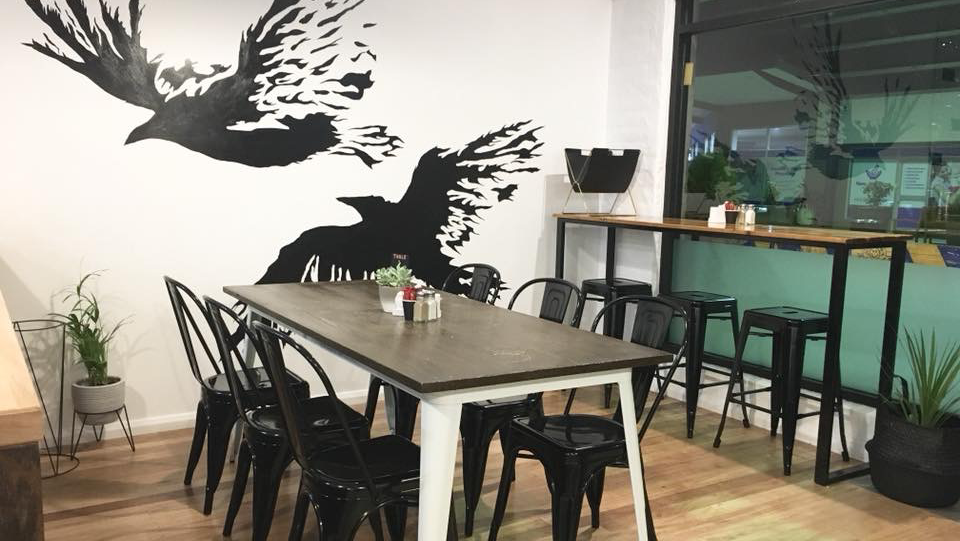 Vibe, Raven Cafe & Grill