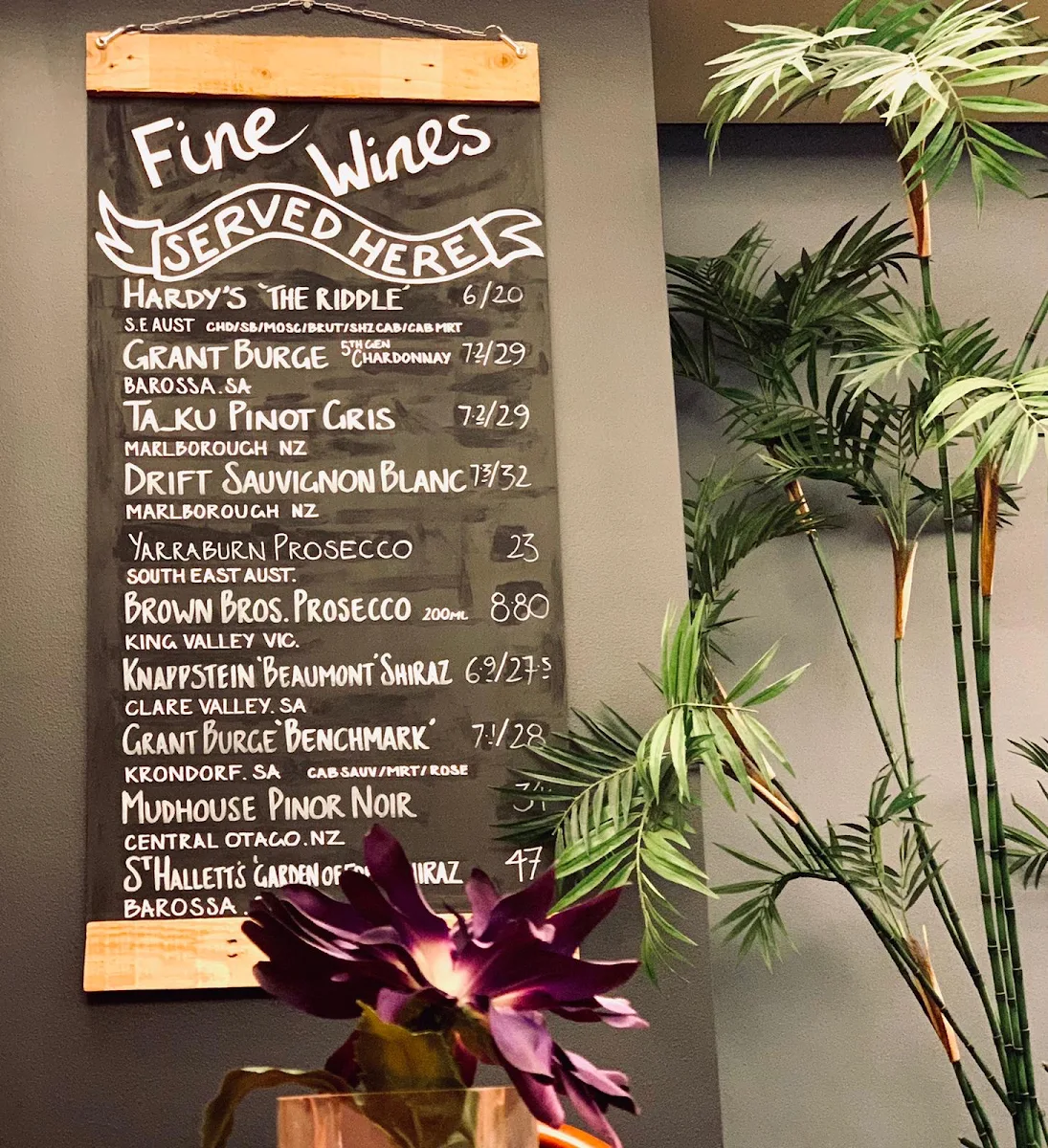 Menu, Kogarah Hotel