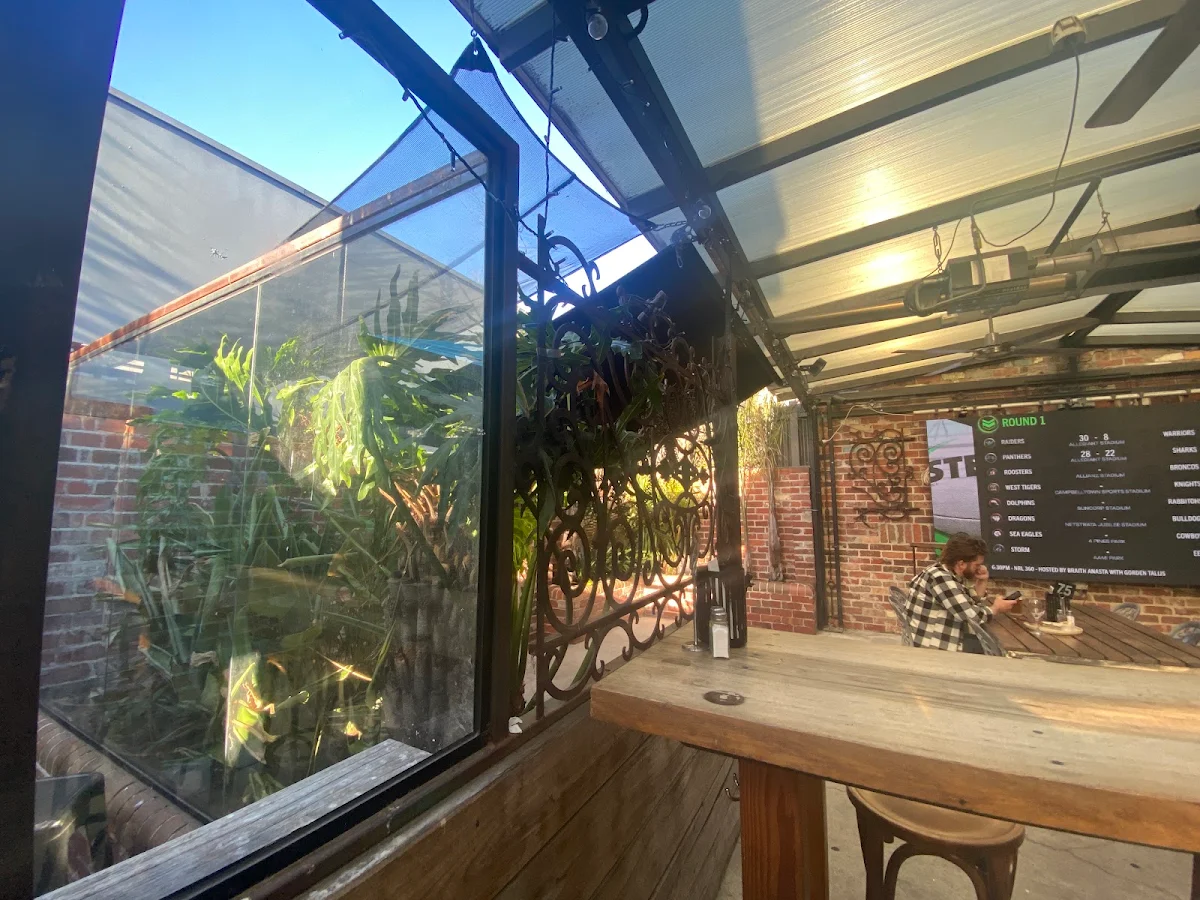 Vibe, Spotswood Hotel