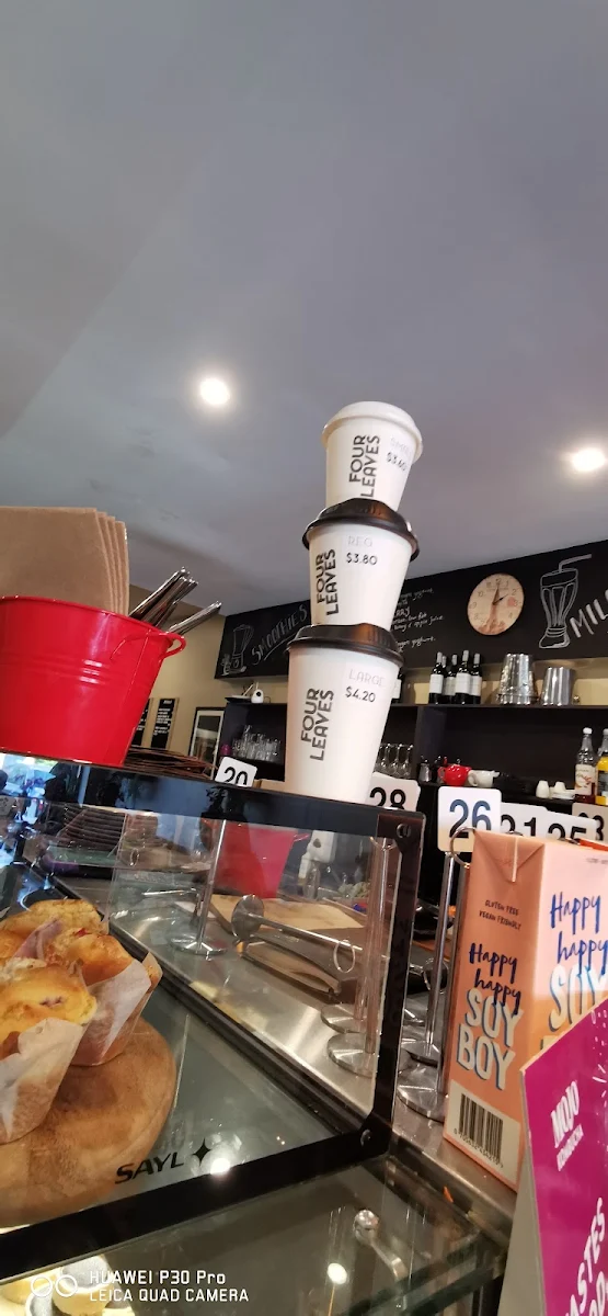 Vibe, Four Leaves Cafe Food Store