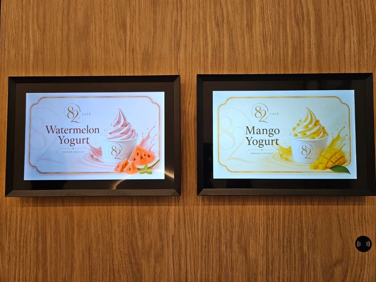 Menu, 82 CAFE