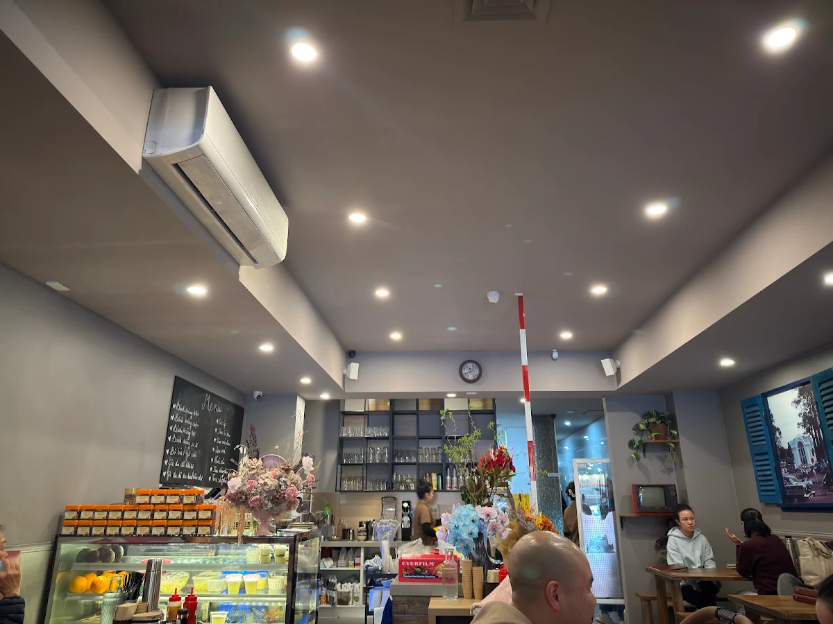 Vibe, Co Thu Quan St Albans
