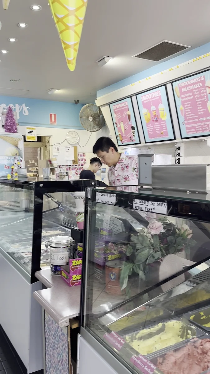 Vibe, Cafe Kiama & Scoops Ice Creamery & Gelateria