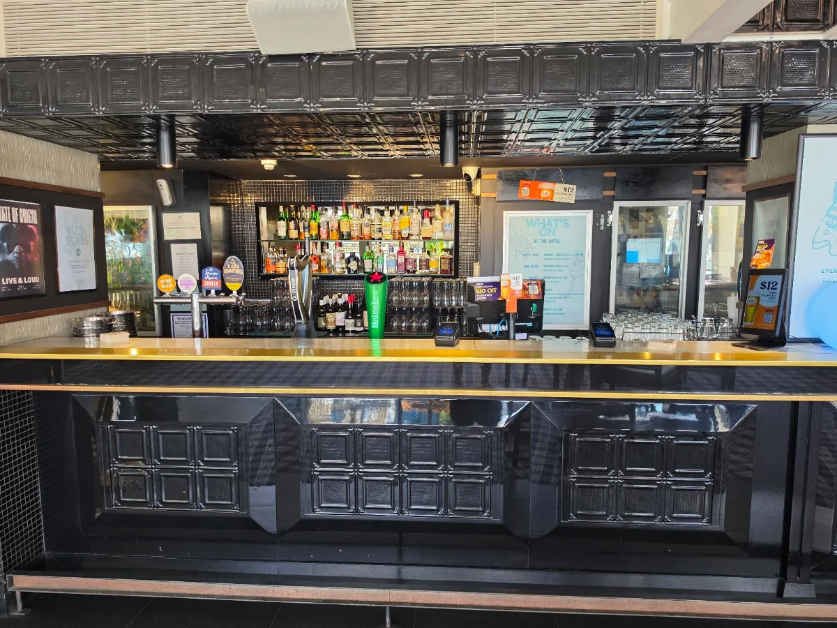 Vibe, The Royal on the Waterfront