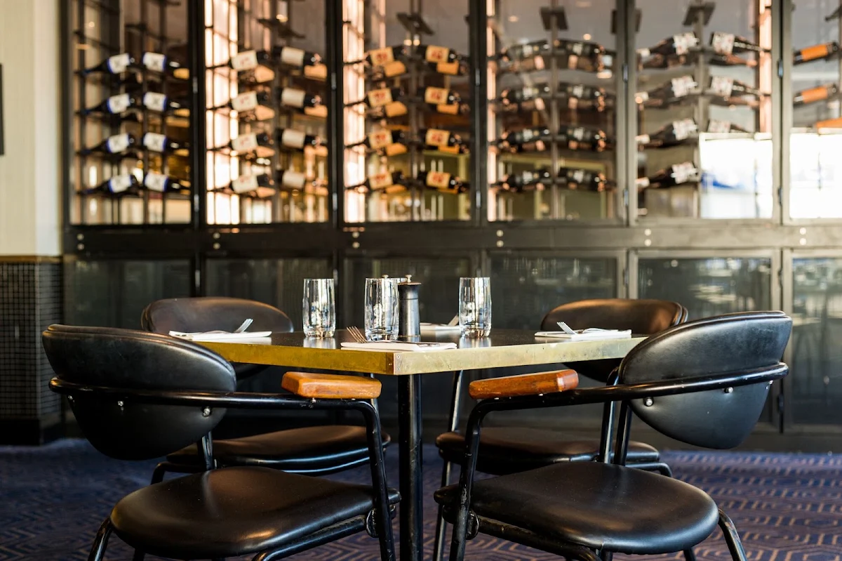 Vibe, The Royal on the Waterfront