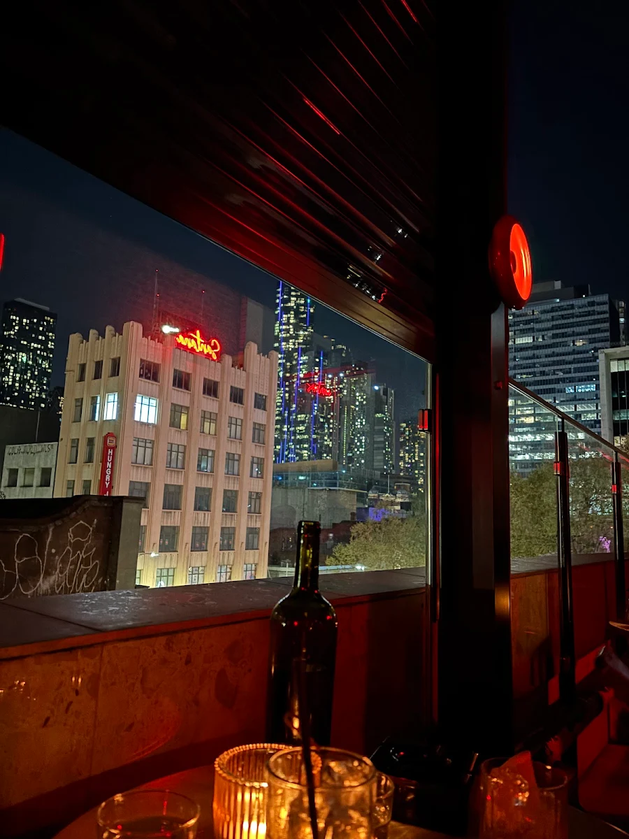 Vibe, Santana Rooftop Bar