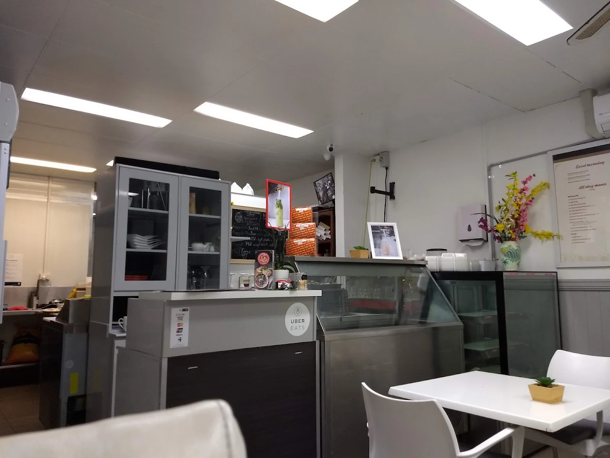 Vibe, Helen's Kitchen