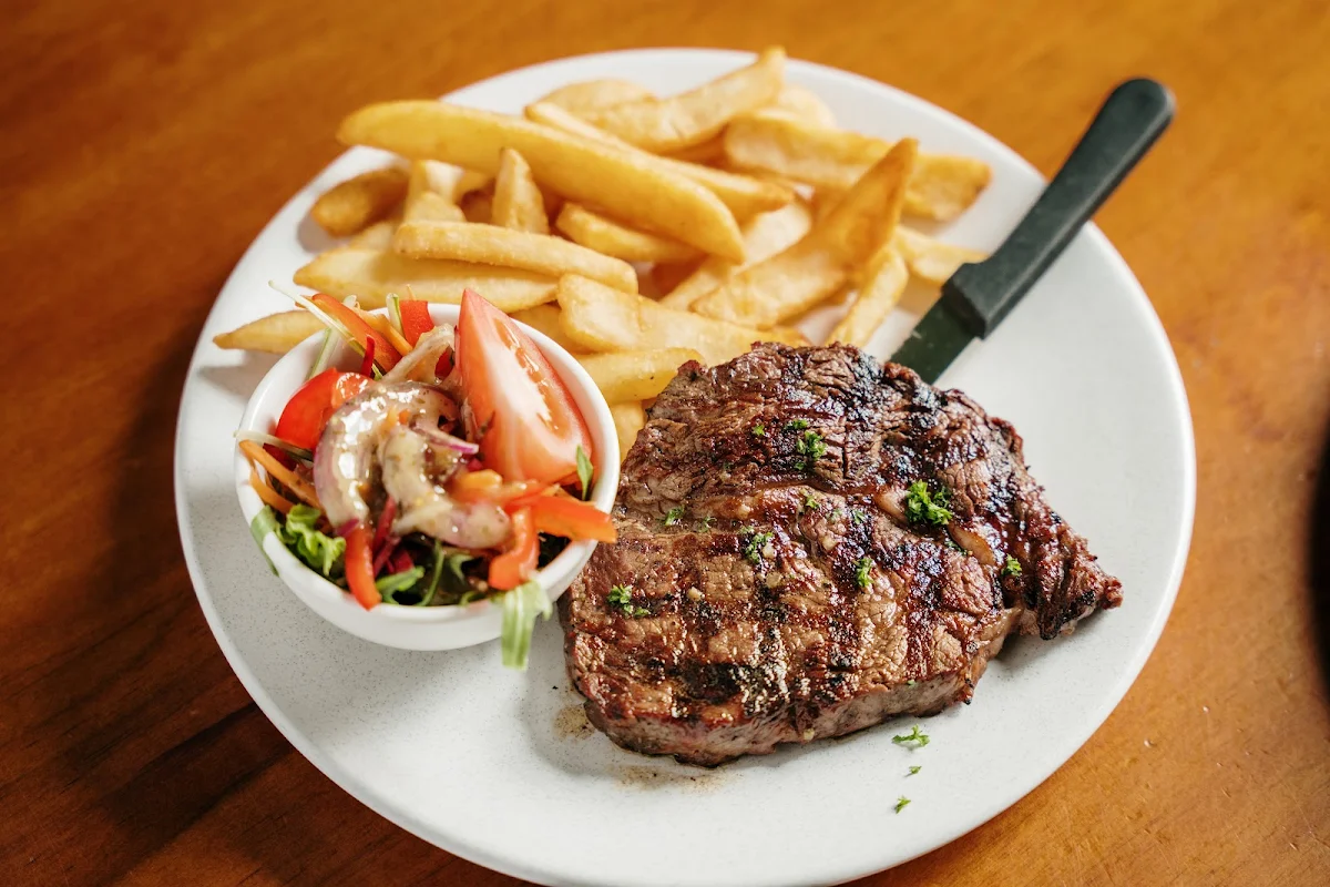 Food & drink, Molly Malones Irish Pub