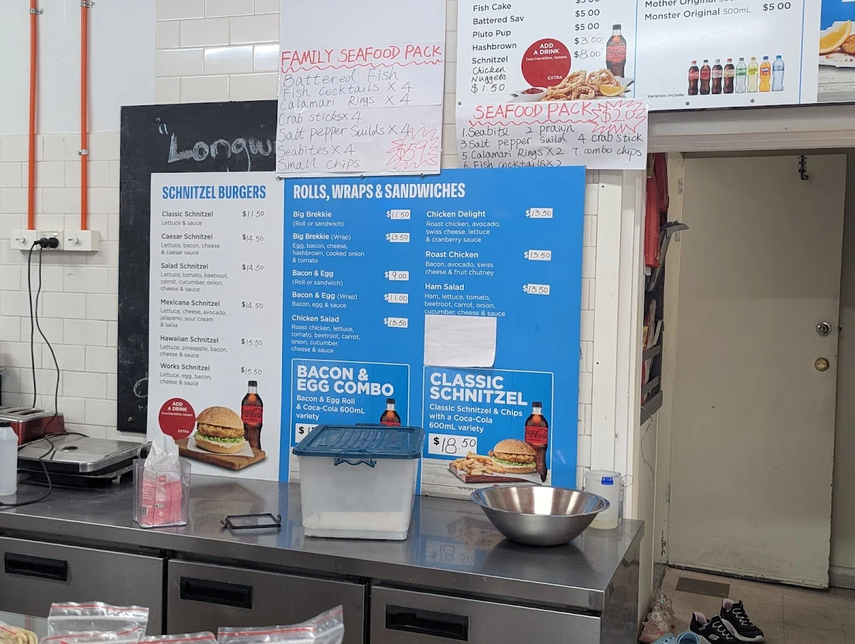 Menu, Longworth Seafood & Schnitzel