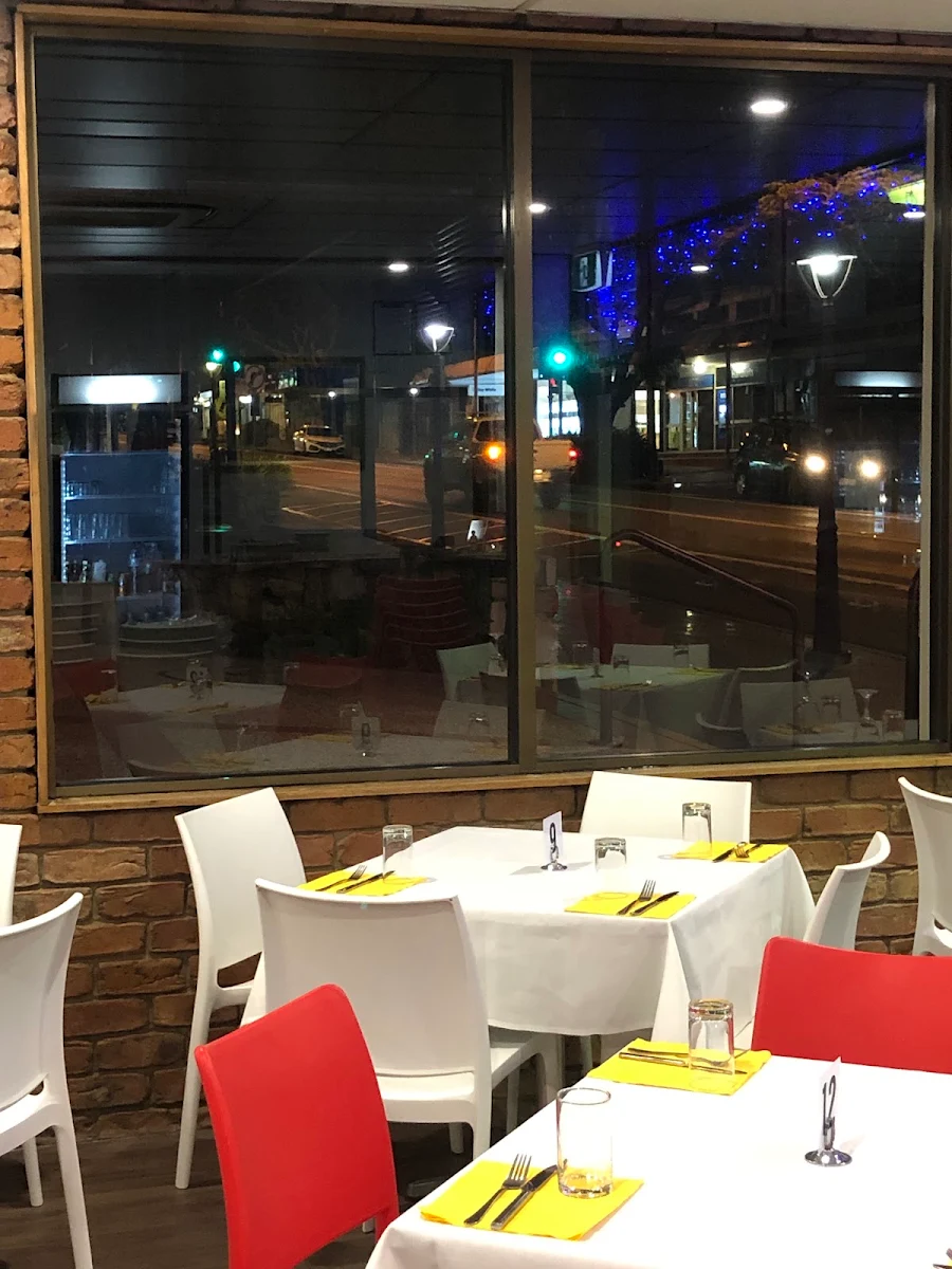 Vibe, Chingaari Indian Restaurant