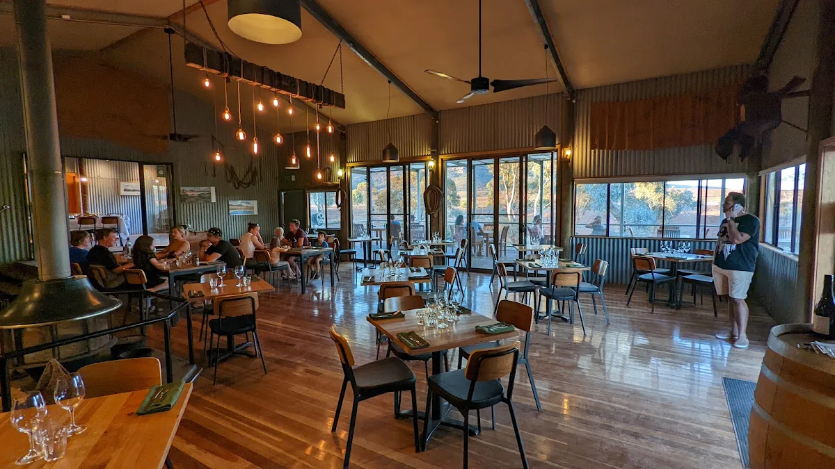 Vibe, Woolshed Restaurant