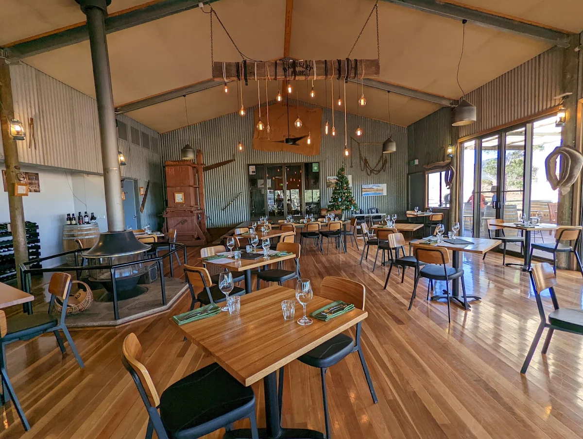 Vibe, Woolshed Restaurant