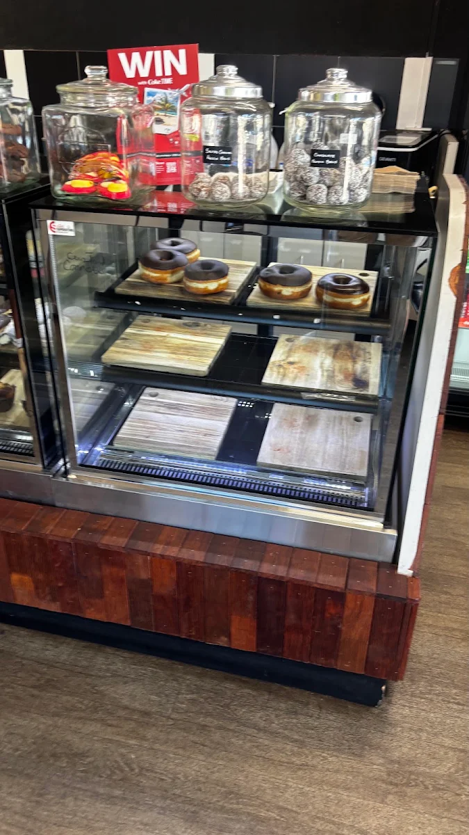 Vibe, OG Bakery Cafe