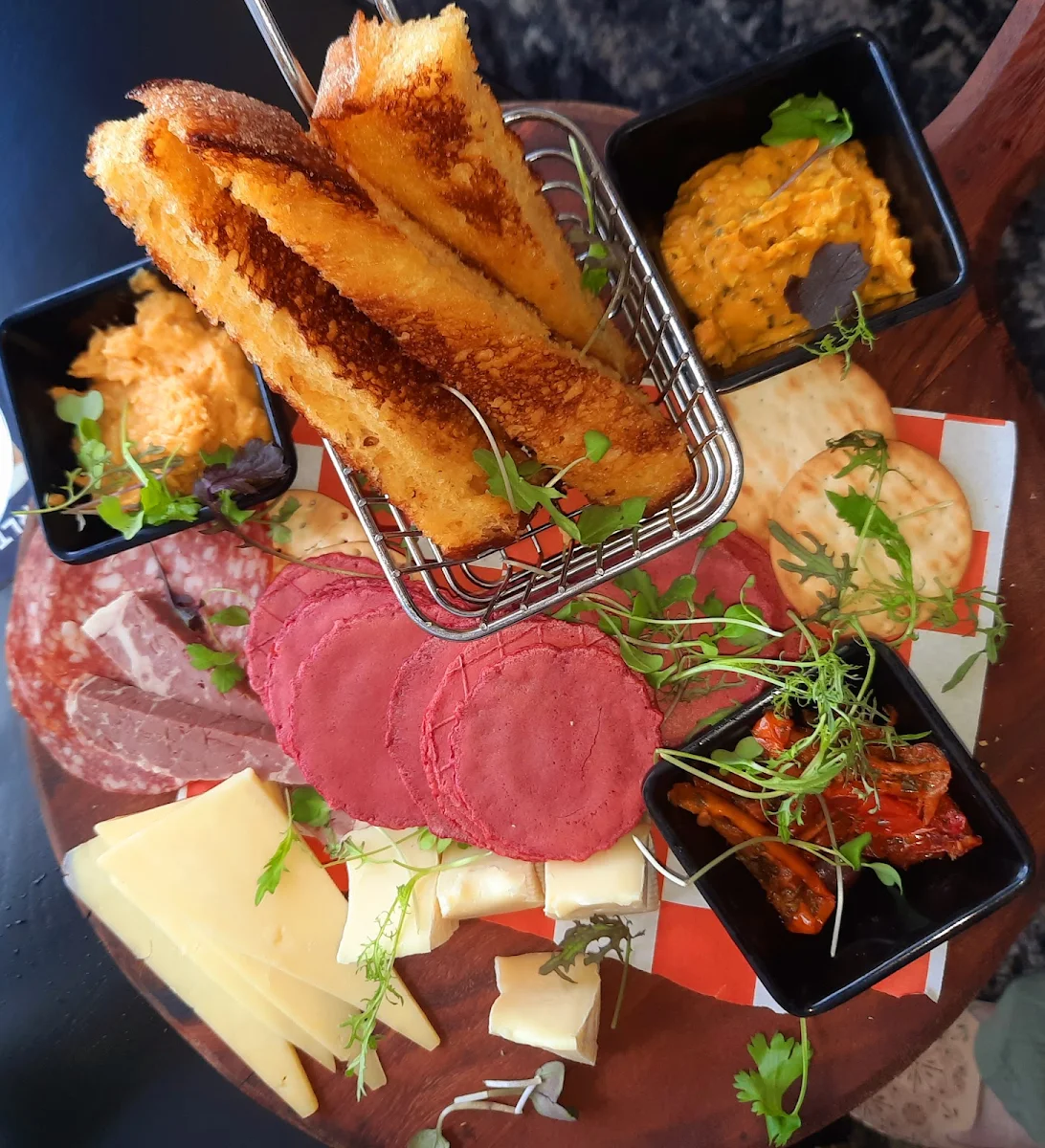 Food & drink, Bull & Mouth Hotel - Maryborough Victoria
