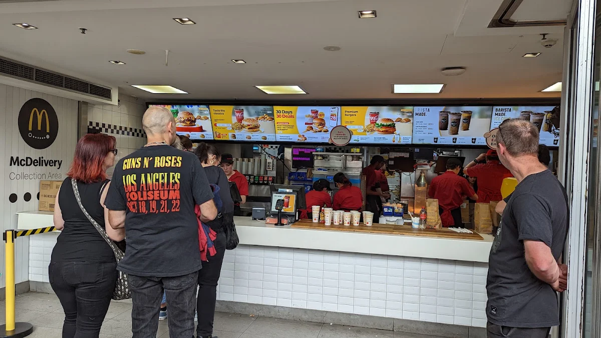 Vibe, McDonald's Olympic Boulevard