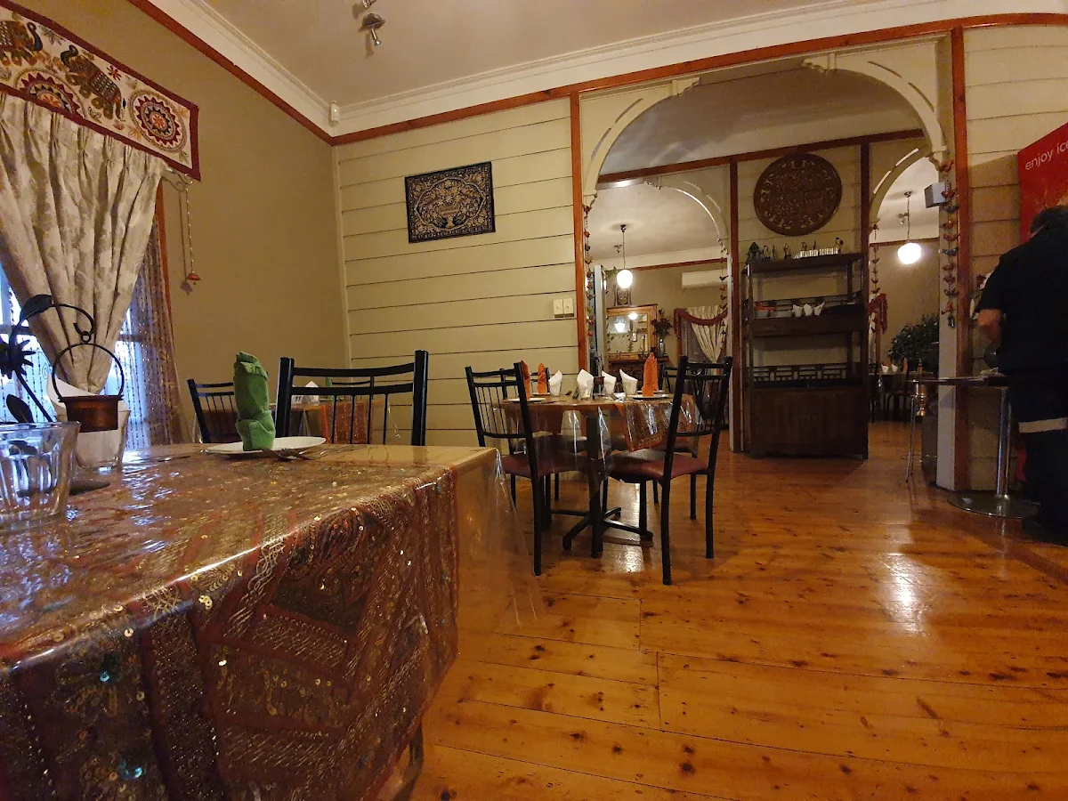 Vibe, Sale Curry House