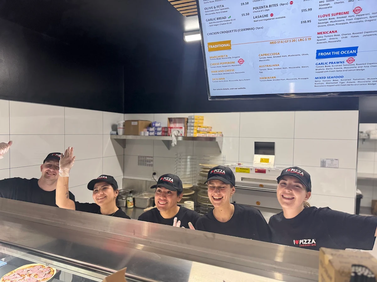 Vibe, I LOVE PIZZA BUNDALL