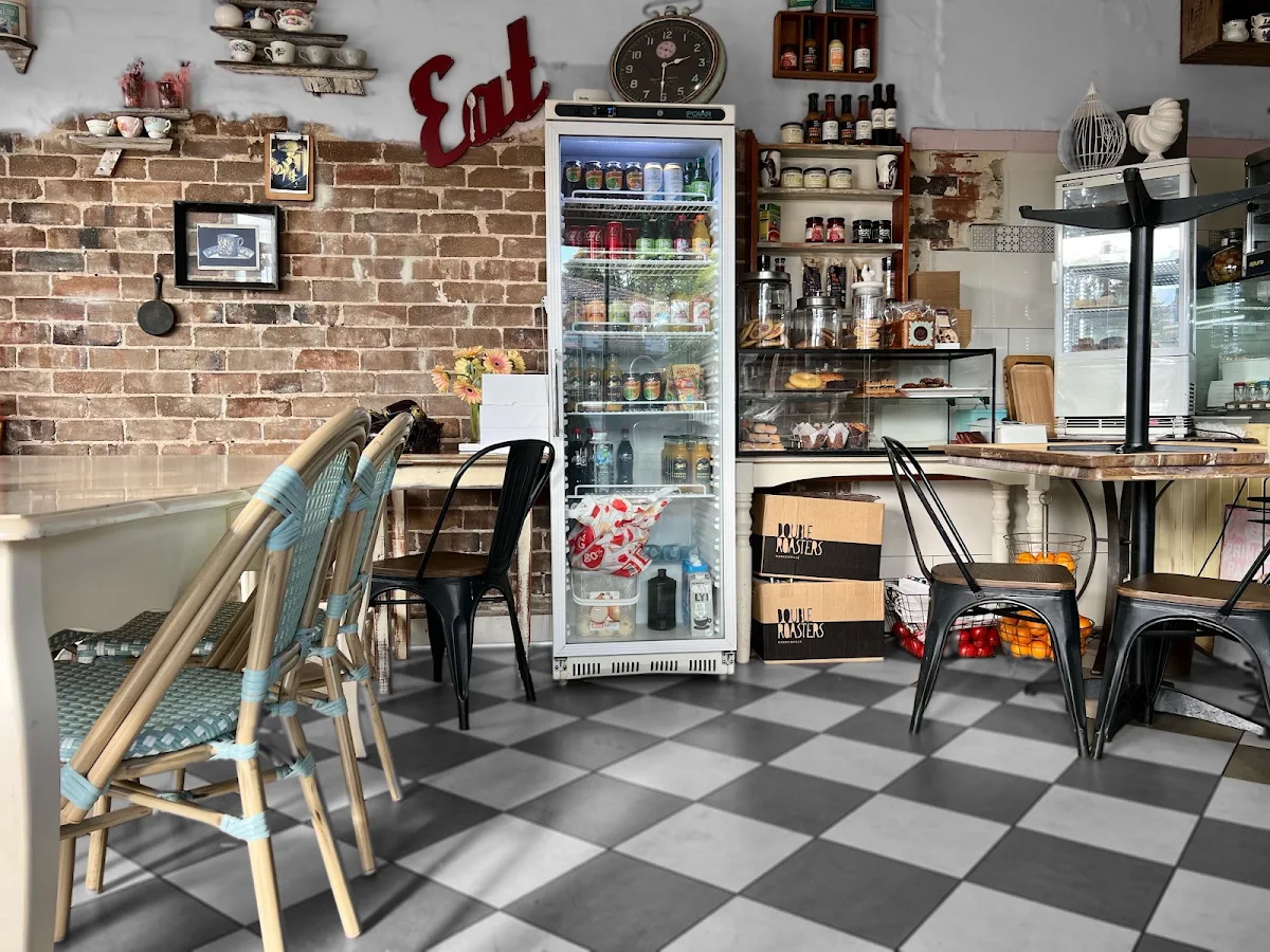 Vibe, First Street Pantry