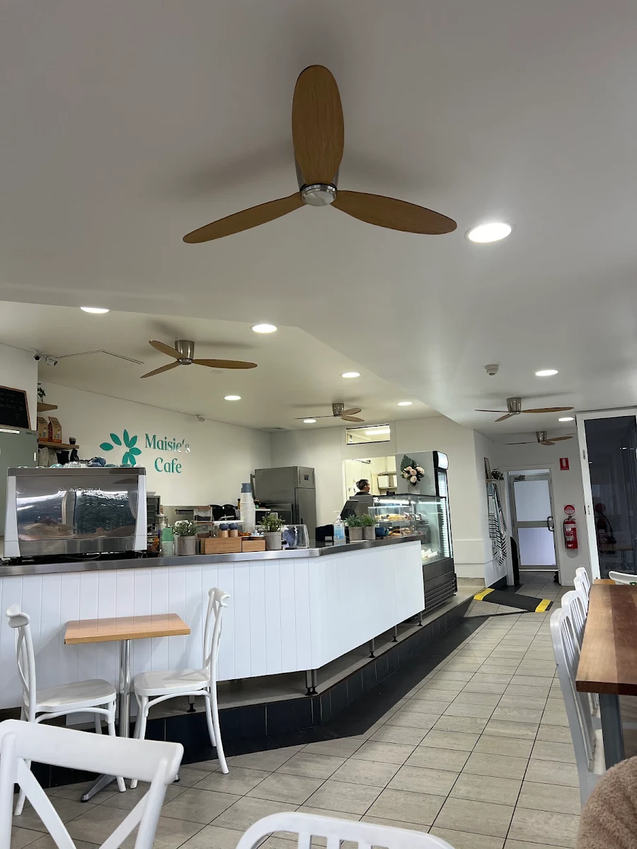 Vibe, Maisie’s Cafe