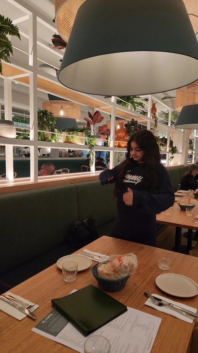 Vibe, Al Aseel Restaurant Parramatta
