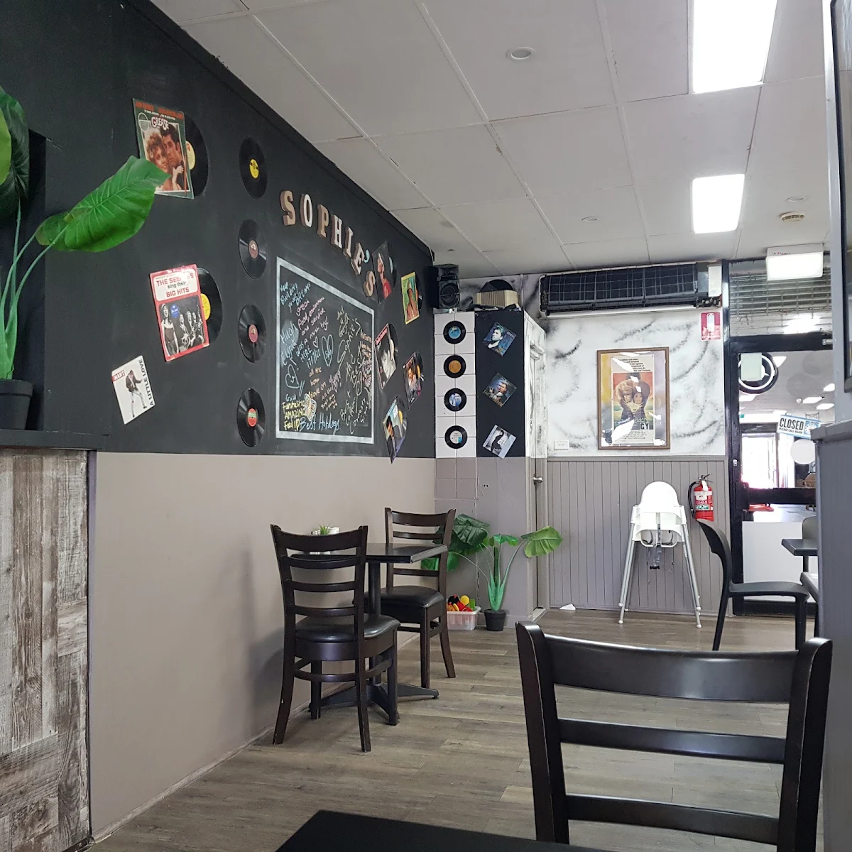 Vibe, Sophie’s Cafe Restaurant Chelsea