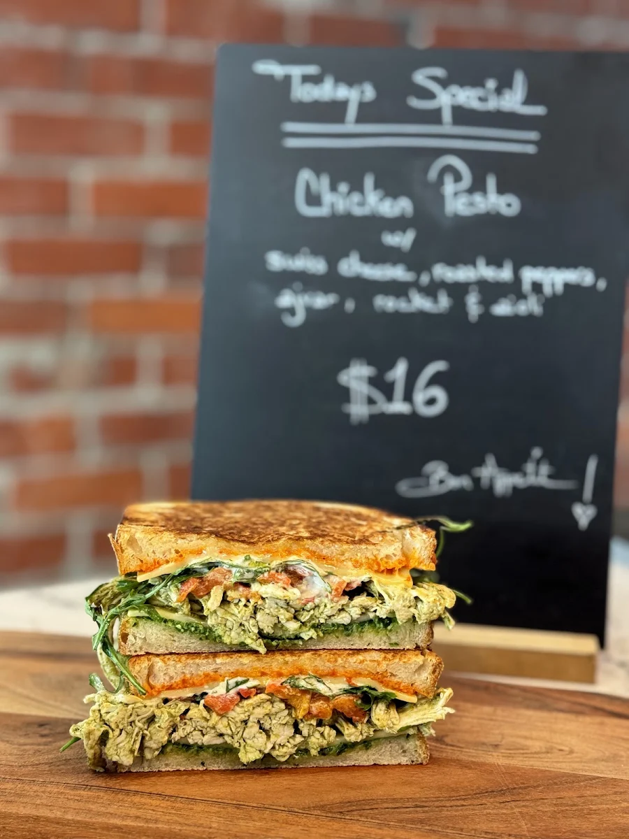 Menu, Deli Dose
