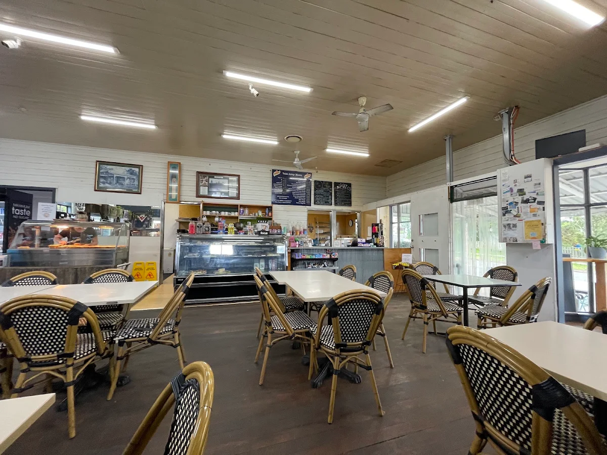 Vibe, Beechwood General Store & Cafe