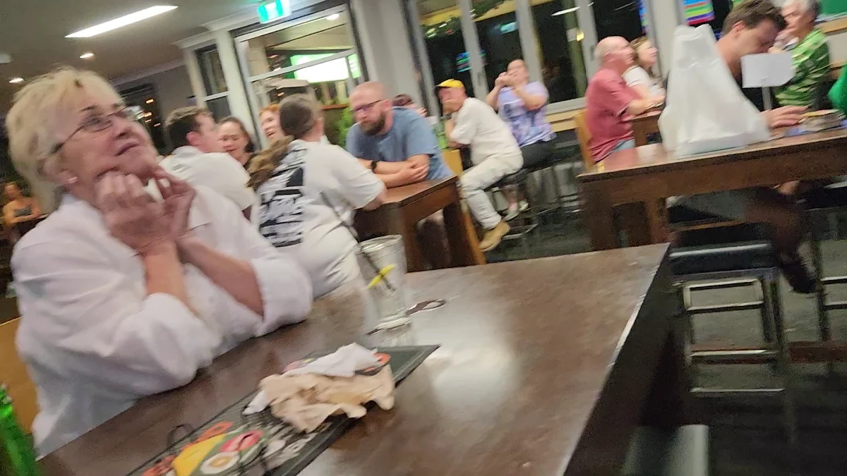 Vibe, Village Green Hotel